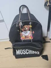 モスキーノ バックパックのサムネイル