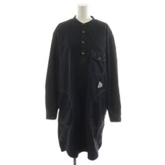 アンドワンダー and wander ワンピース ロング丈 長袖 バンドカラー ステッチ ロゴ 3 黒 ブラック AW73-FH031 /AN42