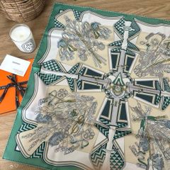 HERMESエルメス カレ90 レイラの庭 シルクスカーフ - メルカリ