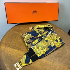 人気柄HERMES エルメス カレ90新品箱入り古代エジプト スカラベ 鷲柄