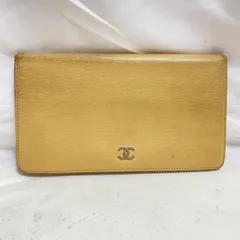★A07111 ★ シャネルココボタンシリーズ　レザー長財布　 Mのサムネイル