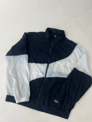 UNDER ARMOUR アンダーアーマー ハン夏用 裏地なし 超軽量 ウィンドブレーカー 3XL (115) オーバーサイズのサムネイル