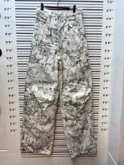 オフホワイト デニムパンツのサムネイル