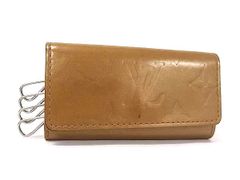 LOUIS VUITTON ルイヴィトン M65167 モノグラムマット ミュルティクレ4 4連 キーケース 鍵入れ レディース メンズ ベージュ系 ウォレット ファッション小物 普段使い 中古 DP5853