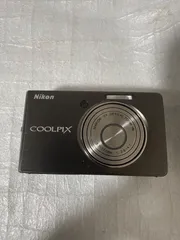 ❗️動作良好❗️デジカメ　本体　Nikon Coolpix S500のサムネイル