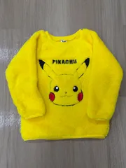 【キッズ】Pokemon　ポケモン　ピカチュウ　トレーナー 100サイズのサムネイル