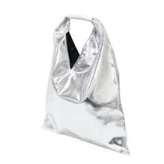 MM6 Maison Margiela エムエムシックス メゾンマルジェラ バッグ シルバー ジャパニーズトートバッグ ハンドバッグ ワンハンドル メタリック ステッチ スナップボタン ブランドロゴ 型押し レザー 【レディース】【中古】のサムネイル