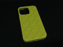 ■美品■ BOTTEGA VENETA ボッテガヴェネタ イントレチャート ラバー iPhone16 Pro 対応 スマホケース ライムグリーン系 GB6018のサムネイル