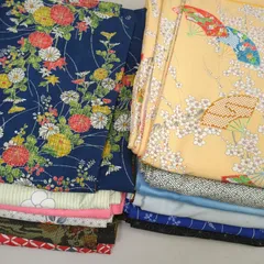 洗える着物 美品多数 化繊 12着 まとめ売り リメイク材料 Y-1380のサムネイル
