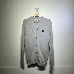 正規品) COMME des GARCONS ニットカーディガン 出品のサムネイル