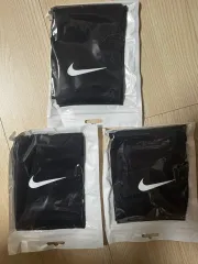 ナイキ ブラック ニット 3セット (新品)のサムネイル