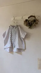 ハンドメイド　mina perhonen　tambourine ちび衿ブラウスのサムネイル