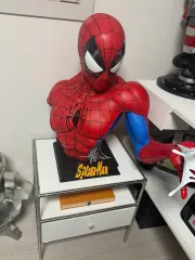 QUEENスタジオ MARVEL : コミックス スパイダーマン 1:1 Bust (レッド/ブルー)のサムネイル