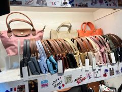 LONGCHAMP ロンシャン フレンチブルドッグ キーホルダー - メルカリ LONGCHAMP ロンシャン フレンチブルドッグ キーホルダー - メルカリ