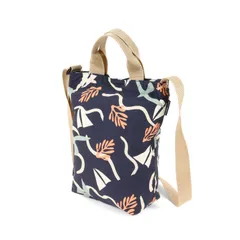 【美品】HELLY HANSEN ヘリーハンセン バッグ ブルー系×ベージュ | 25春夏 スモール バスク トート | Small Bask Tote | ショルダーバッグ | 肩掛け 斜め掛け 2WAY 総柄 ナイロン | ブランド【中古】のサムネイル