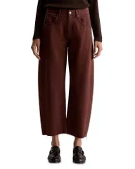 エージー レディース ボトムス デニムパンツ ジーンズ AG Hattie High Rise Crop Barreleg Jeans in Chestnutのサムネイル