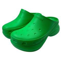 未使用 BALENCIAGA バレンシアガ×Crocs クロックス Pool Mule プール ミュール サンダル 720762 W1S8E ラバー グリーン (サイズ40 約27cm) 高級感 上品 ブランド 正規品 メンズ レディース ギフト プレゼのサムネイル