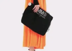 MM6 Maison Margiela エムエムシックス メゾン マルジェラ トートバッグのサムネイル