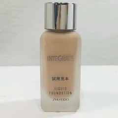 【中古】【送料無料】資生堂 インテグレート リキッド ファンデーション 121 25ml★試用見本※メール便でお送りします【代引き不可】のサムネイル