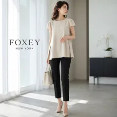 【極美品 / お尻や腰周りをふんわり優しくカバー】FOXEY NEWYORK  38657 / フォクシーニューヨーク リネンフェイスブラウス 38 （S～M相当）リッチベージュ ストレッチ 【チュニックレングス】学校行事 食事 お出かけ 通勤 デイリーコーデのサムネイル