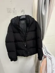 GUESS ダウンのサムネイル