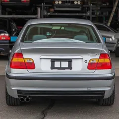 BMW 3シリーズ E46対応 リアテールライトカバー ABS製 ブラック 外装アクセントパーツのサムネイル