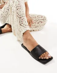 エイソス レディース シューズ サンダル ASOS DESIGN Fig square toe flat sandals BLACK PU ブラックのサムネイル