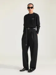【新品・最安値】Givenchy Sweater with logo 正規品 ノースリーブのサムネイル