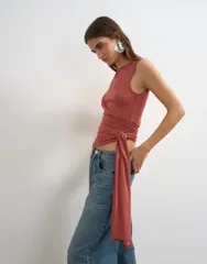 トップショップ レディース トップス タンクトップ ドレープ Topshop wrap drape tank with tie in rust ラストのサムネイル