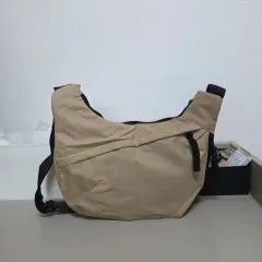 クロスバッグ ユニセックスバッグ 新品のサムネイル