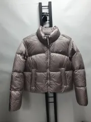 ニューバランス パディング 25fw パファー アクティブ ショート ダウン ジャケット グロッシー パープル sのサムネイル