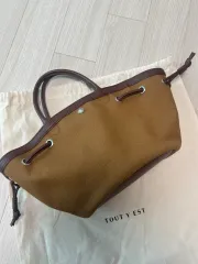 (送料込み)TOUT Y EST コキーバッグ ミニ タンのサムネイル