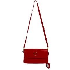 ポール&ジョー シスター PAUL&JOE SISTER ショルダーバッグ クラッチバッグ 2WAY 取外し可 斜め掛け 猫 ネコ ロゴ 無地 チャーム付き フラップ マグネット開閉 赤 レッド ゴールドのサムネイル
