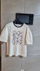 サースデーアイランド アートワーク パフスリーブ Tシャツのサムネイル