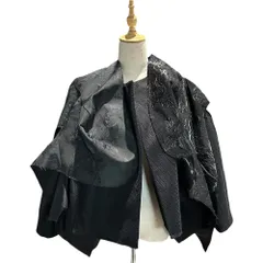 COMME des GARCONS(コムデギャルソン) 2026SS ”AFTER THE DUST” Mixed-Media Jacket アフターザダスト期 異素材 ドッキング ジャケット アシンメトリー クルップド ブルゾン 著名人着用のサムネイル