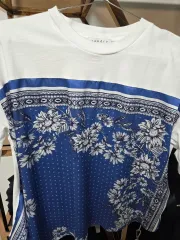 サンドロ 花柄 プリント Tシャツのサムネイル