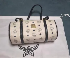 MCM（エム シー エム）ハンドバッグのサムネイル