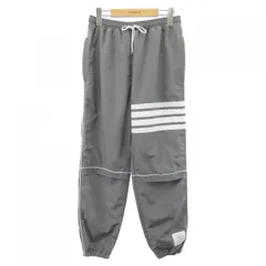 トムブラウン THOM BROWNE MJQ220A パンツのサムネイル