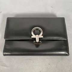 【管2607-545】Ferragamo フェラガモ ガンチーニ 財布 ブラック 中古品のサムネイル