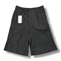 参考上代44000円 未使用 KUON Random Pleated 3/4 Trousers ランダムプリーツトラウザー ショーツ クオン 115PT030500 ブラック M （19206M）のサムネイル