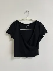 H&M ブラック ラップスタイル レイヤード Tシャツのサムネイル