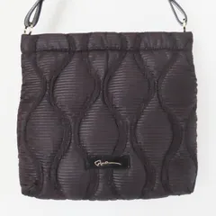 T01- k016 GIORGIO ARMANI ジョルジオアルマーニ デザイン キルティング ナイロン/レザ― ワンショルダーバッグ ブラックのサムネイル