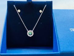 新品 スワロフスキーSwarovski Constella ネックレス グリーン - メルカリ