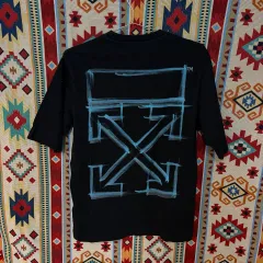 オフホワイト スプリットアロー ビックロゴ 半袖Tシャツ XSのサムネイル
