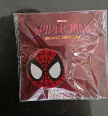 MARVEL(マーベル) スパイダーマン Vネック バッジのサムネイル