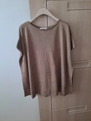 夏 ニットTシャツのサムネイル