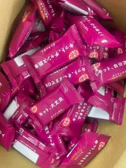 【訳あり】キットカット　ダブルベリー＆ナッツ仕立て 108枚