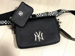 MLB ニューヨーク・ヤンキース クロスバック ポーチ セット ブラック カリナ バッグ MUSINSA エイブリー ギャル ヴィンテージのサムネイル