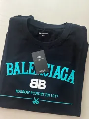 バレンシアガ 半袖 Tシャツ ブラックのサムネイル