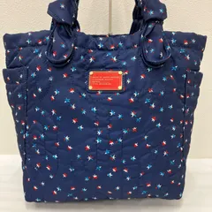 7095　MARC BY MARC JACOBS　 マークバイマークジェイコブス　 トートバッグ　キルティング　 星　総柄　ネイビー系　紺　赤　 白　ロゴプレート　ナイロン　 レディースのサムネイル